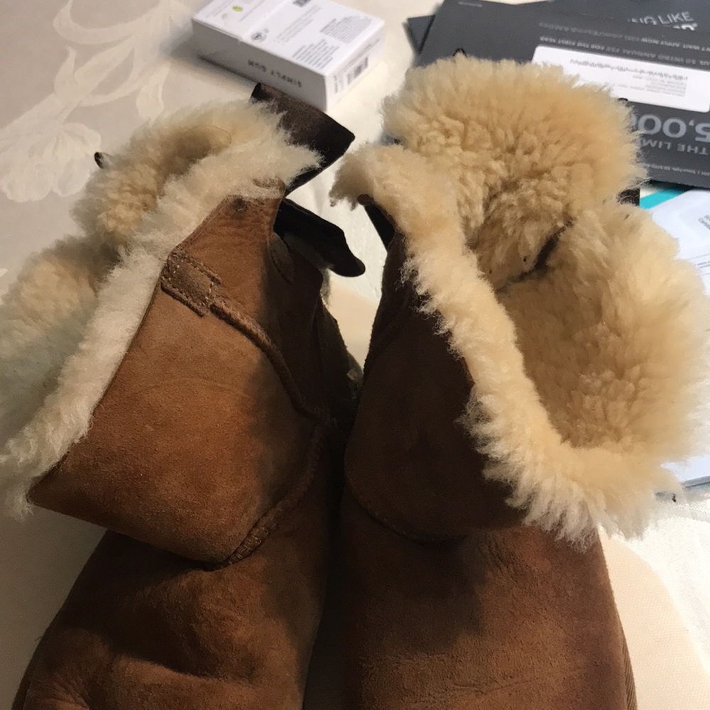 Ugg Size 6 - image 8